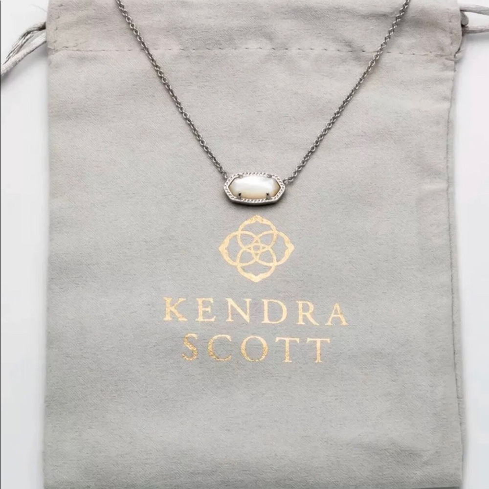 Kendra Scott Elisa necklace